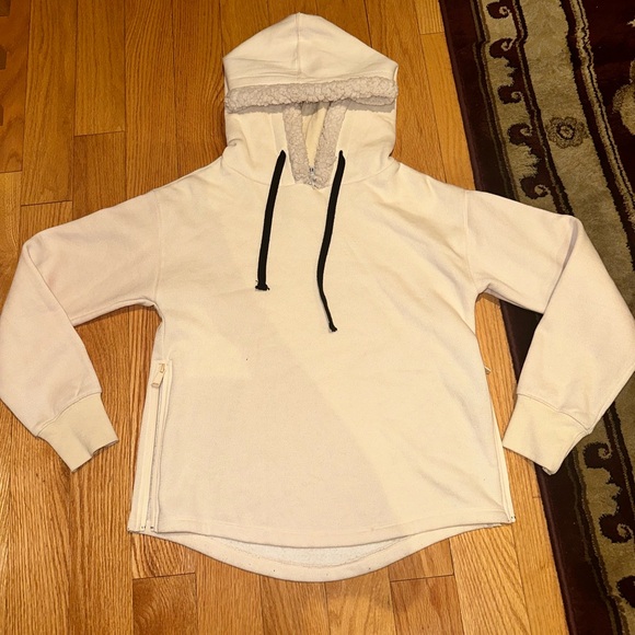 Cream sherpa lined hoodie, forever 21 active wear line women’s Small - Picture 1 of 10